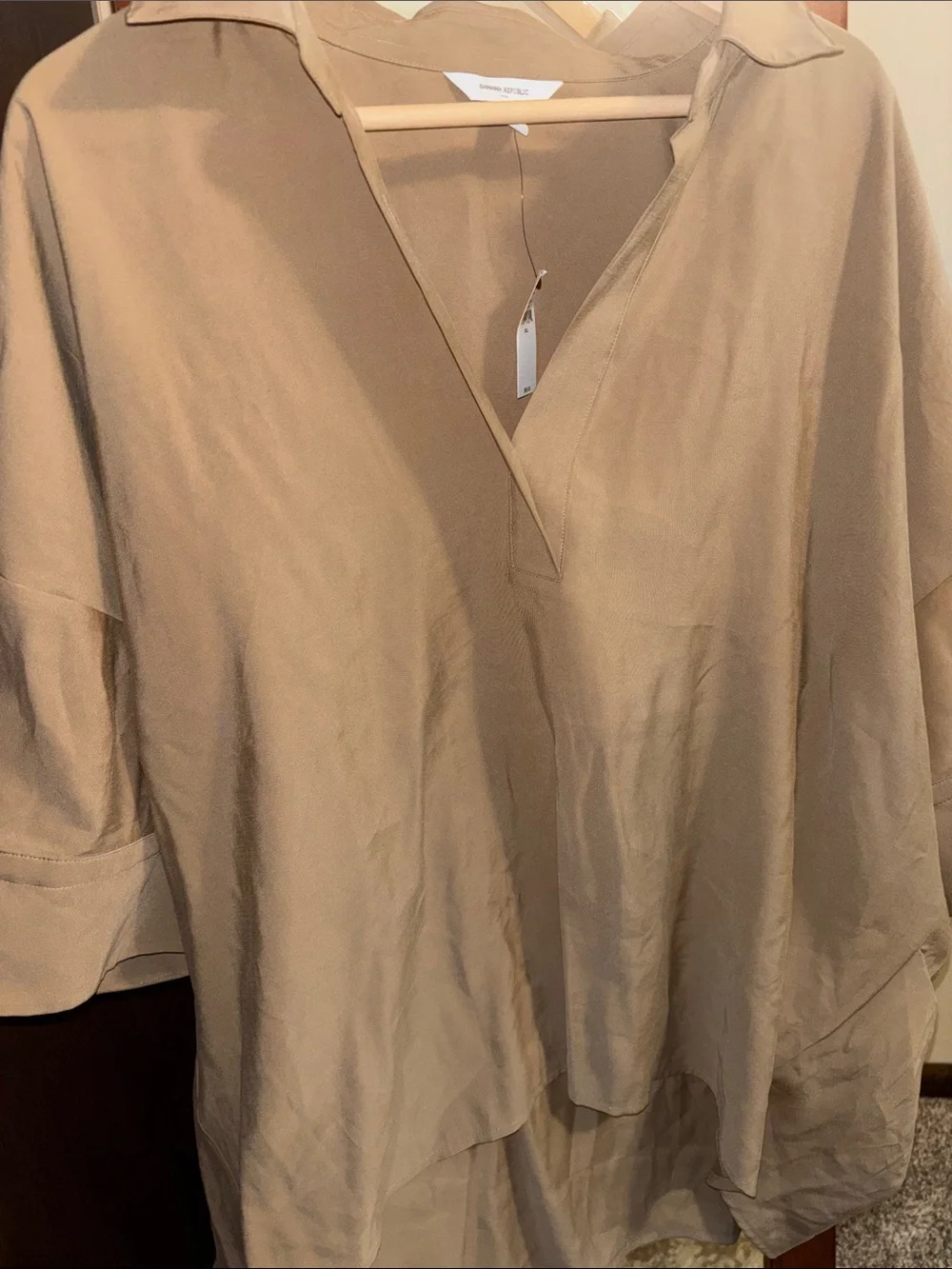 NWT Banana Republic Tan Open-Collar Casual T-Shirt